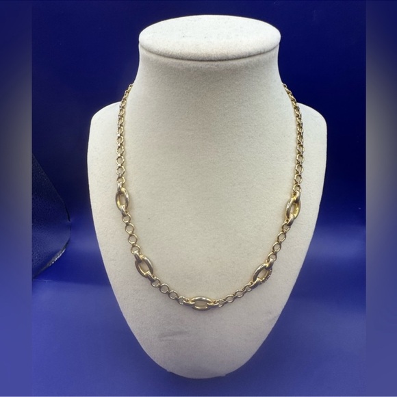 Givenchy Gold-tone Chain Necklace - Picture 2 of 4